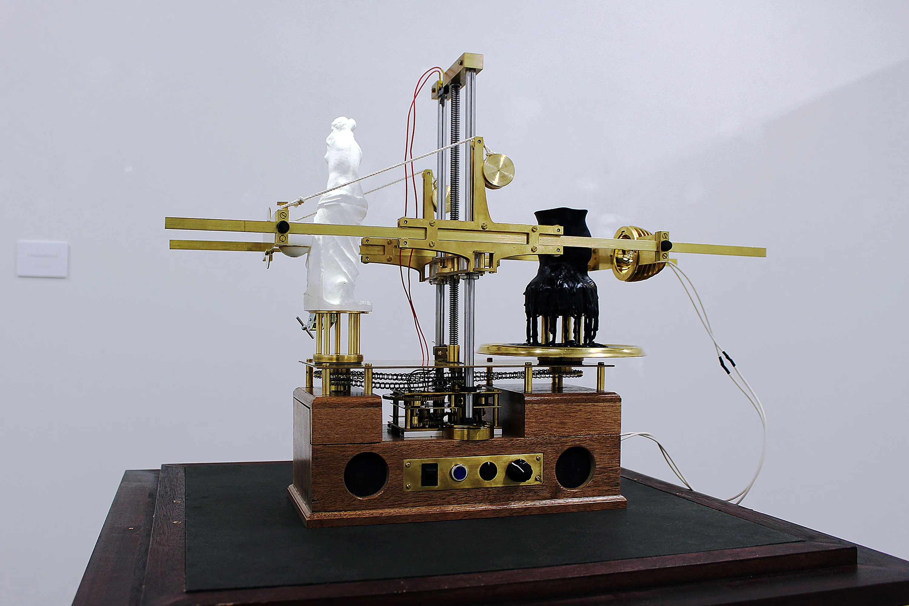 Sculpting Machine